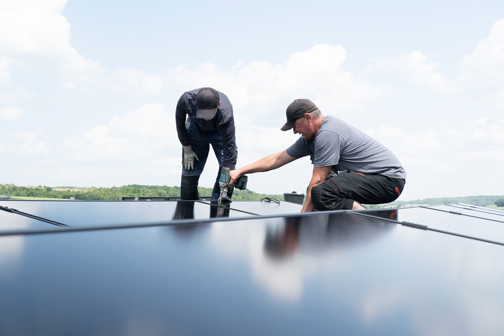 Karriere bei AlpenEnergie – Solarinstallateur und Elektriker Stellen Schweiz