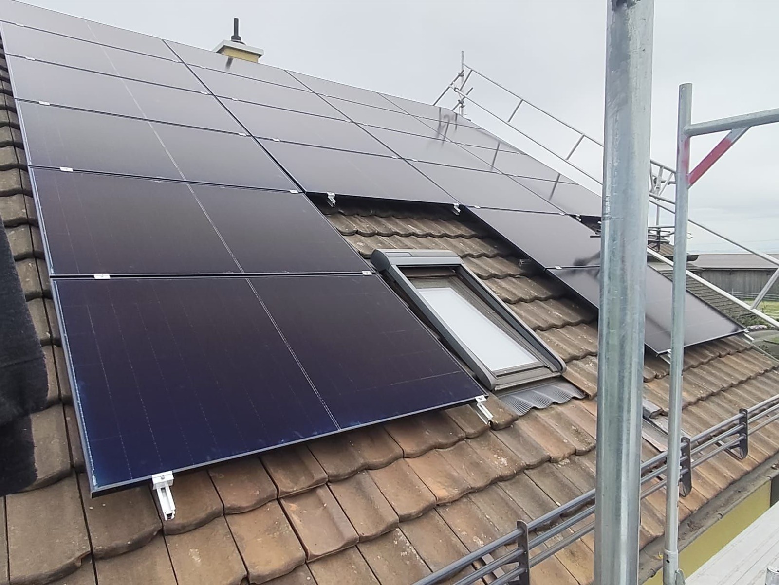 Photovoltaik-Anlage Alpen Energie 4514 Lommiswil